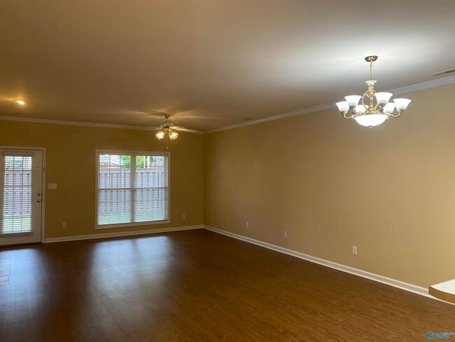 Photo - 153 Canterbury Dr