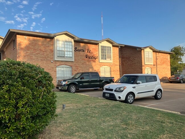 Photo - Santa Fe Village & Highlander Apartments