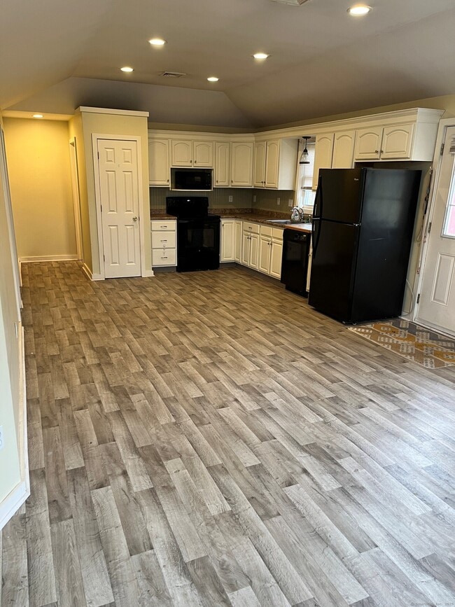 Photo - 146 Beebe Farms Rd