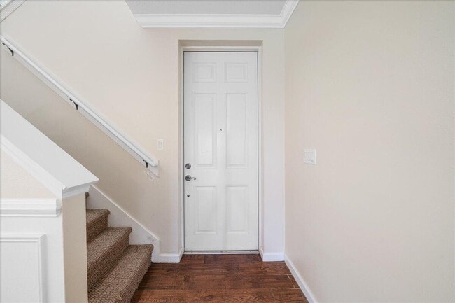 Photo - 700 Ventura Dr