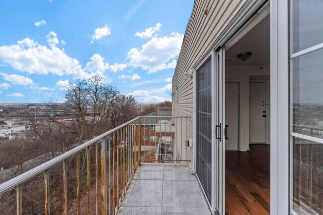 Photo - 2207-2209 Grand Ave