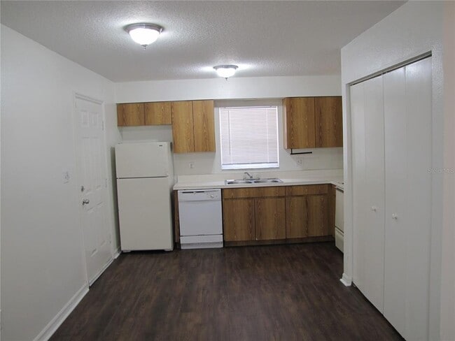 Photo - 3603 Temple St