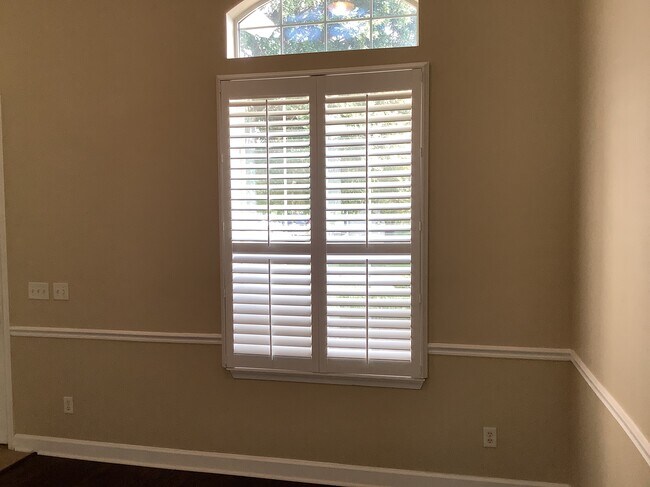 Photo - 937 E Terranova Way