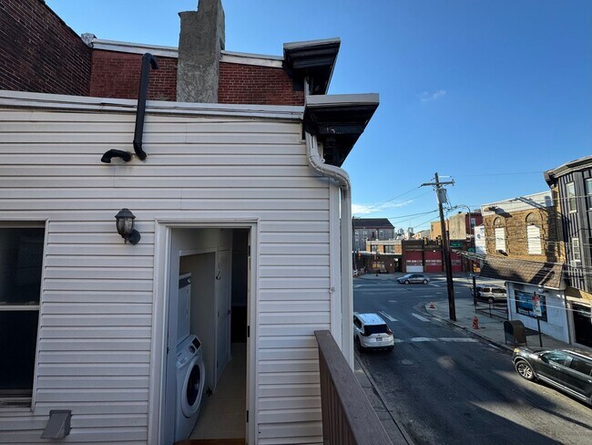 Photo - 341 W Girard Ave Unit 2nd Floor -