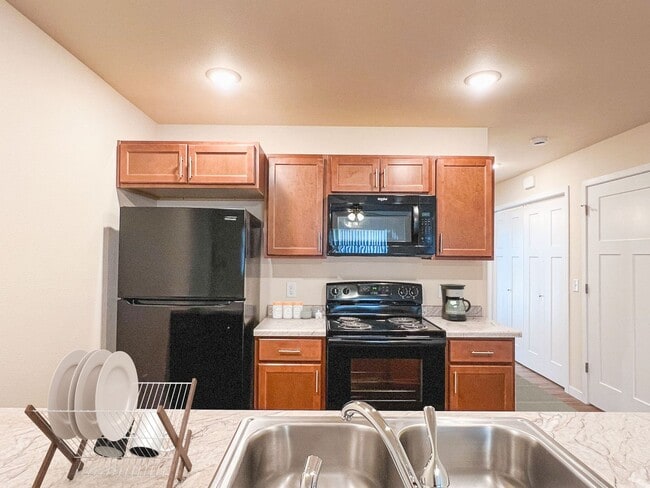 Photo - SCS Athens Apartment Community