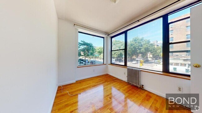 Building Photo - 299 E 11th St Unit 1A Rental