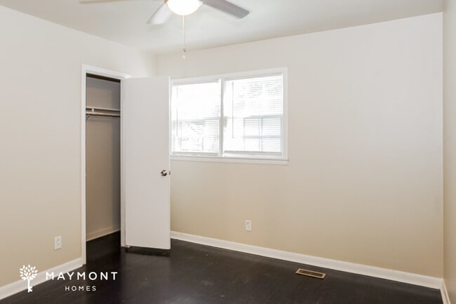 Photo - 3054 Boswell Dr NW