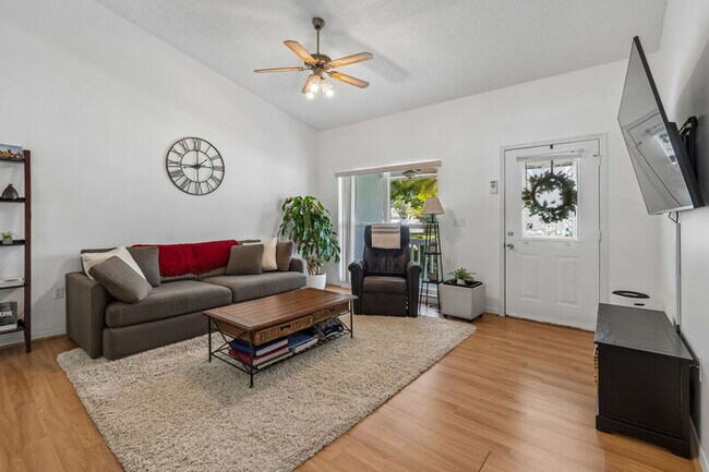 Photo - 1898 76th Pl N