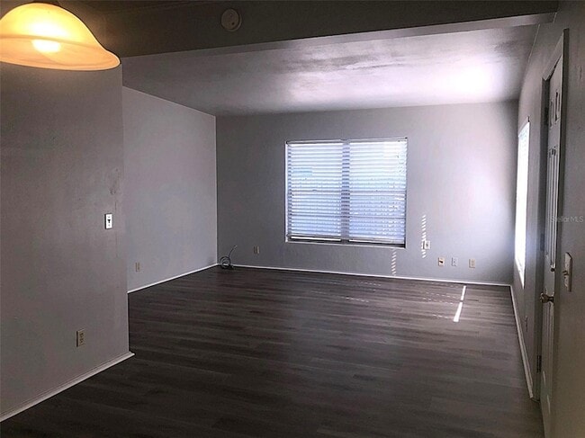 Photo - 905 Cherokee Cir