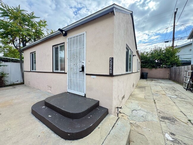Building Photo - 5948-5950 John Ave. Unit 5948