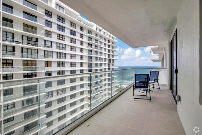 Building Photo - 9801 Collins Ave Rental