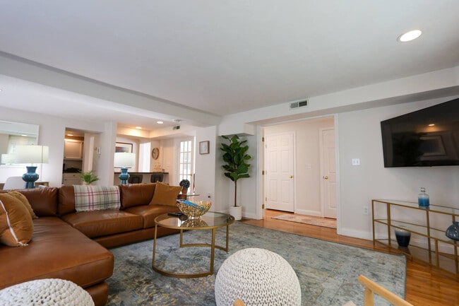 Photo - 25 Jay St Unit ID1238166P