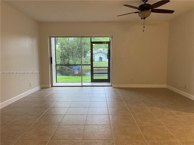Photo - 713 Gardens Dr Unit 102
