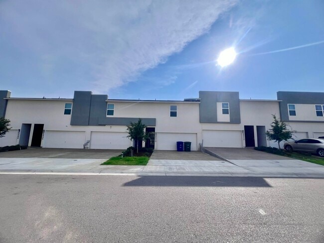 Building Photo - 9910 Bijan Dr Unit 9910 Rental