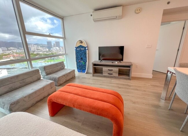 Photo - 909 Kapiolani Blvd