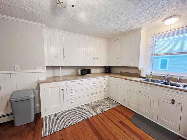 Photo - 87 Elm St Unit 3