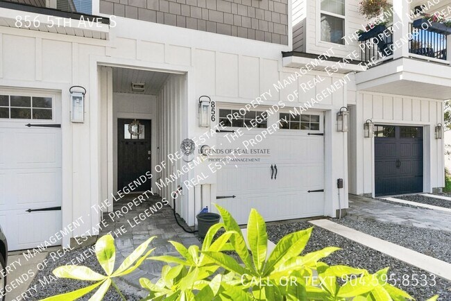 Photo - 856 5th Ave S