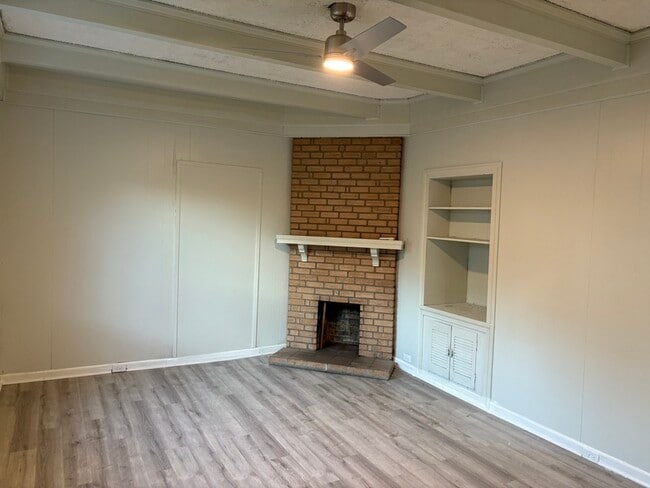 Photo - 225 Poplar St Unit A