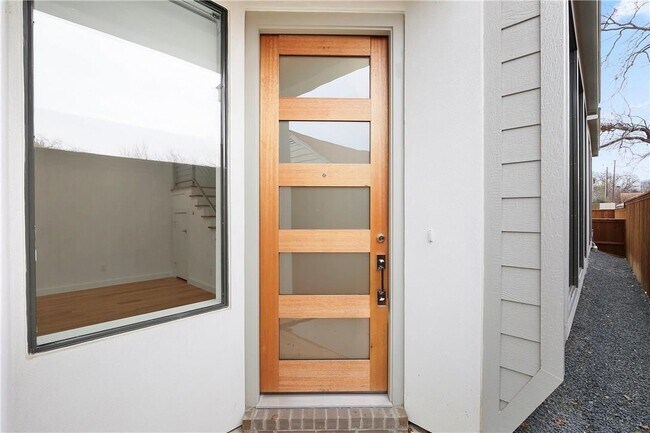 Photo - 2407 Douglas Ave