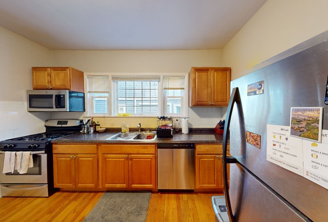 Photo - 23 Tufts St Apartamentos Unidad Second Floor