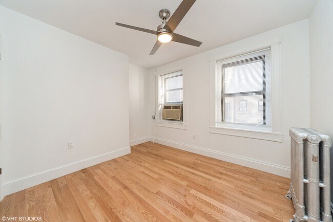 *Las imágenes son muestras representativas de la unidad anunciada. En algunos casos, las unidades reales que visita... - 73 Westland Ave Unidad 1R