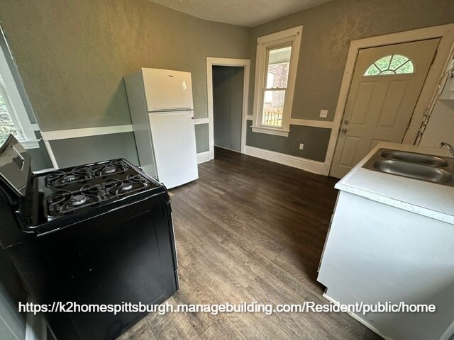 Photo - 900 Meldon Ave