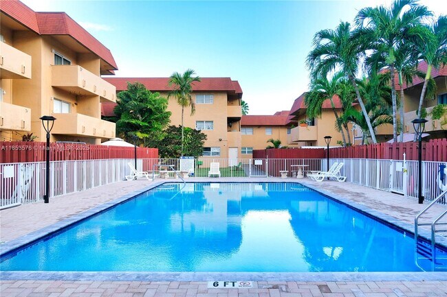 Building Photo - 9962 SW 88th St Unit 722-7 Rental