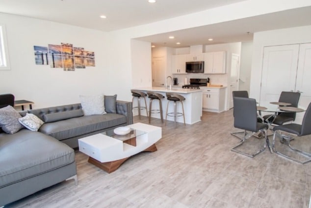 Living Area - 626 E 4th St Rental