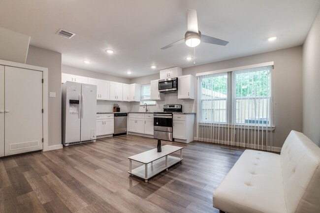 Photo - 5705 Breland St