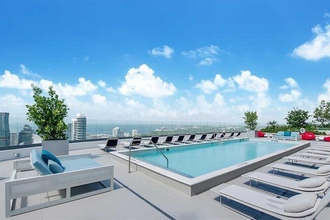 Photo - 55 SW 9th St