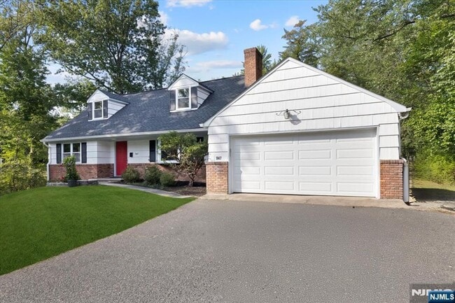 Photo - 947 E Glen Ave