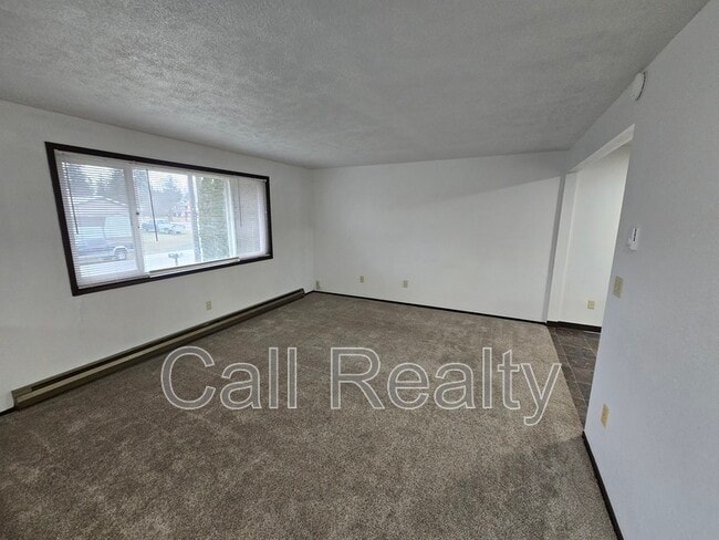 Photo - 3324 S Raymond Cir