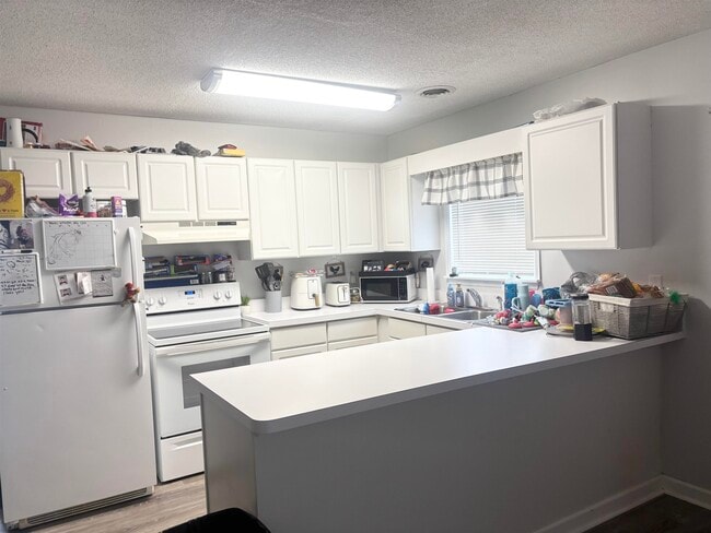 Photo - 1881 Club Dr