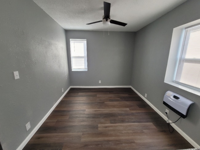 Photo - 409 N Sterling Ave Unidad APT 2D