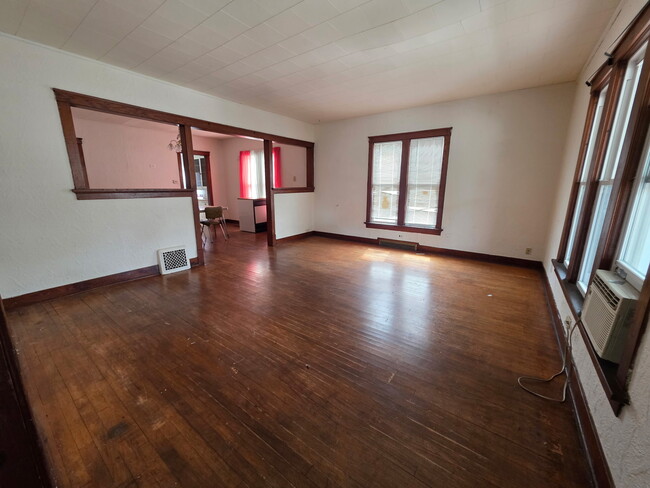 417 N 5th St Unit Lower