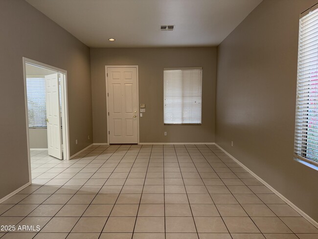 Photo - 231 E Krista Way