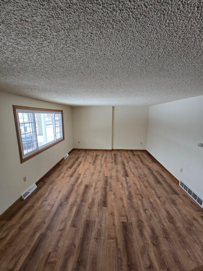 Photo - 6065 New Taylor Rd
