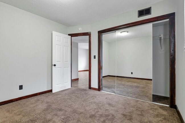 Photo - 454 E 16th Ave