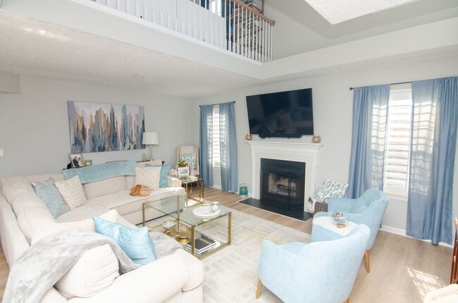 Photo - Stunner in Fieldstone Farms