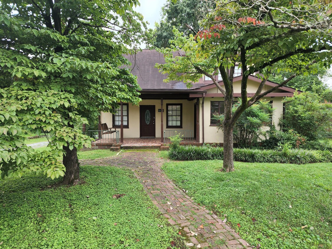 Photo - 4300 Lonsdale Dr (Chattanooga, TN)