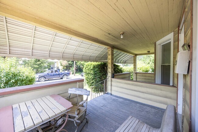 Photo - 2257 E 80th St