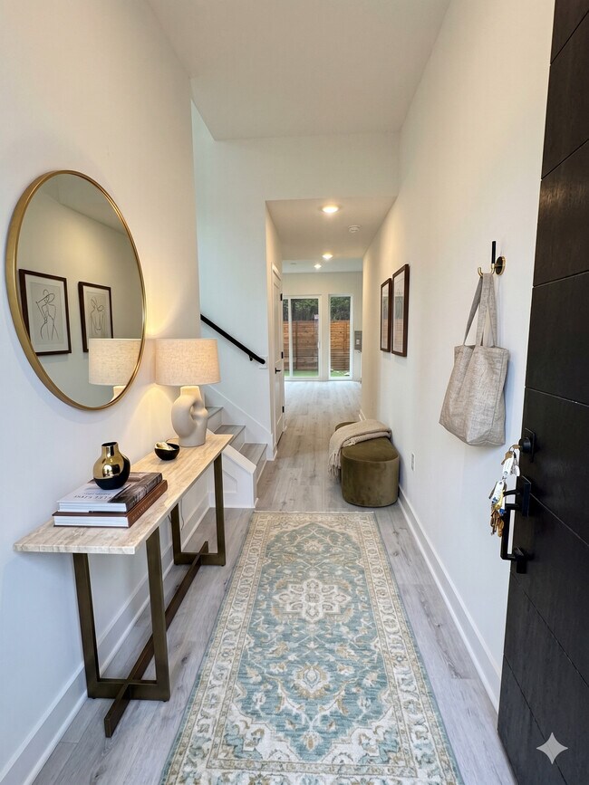 Room in Apartment on Riverside Farms Rd