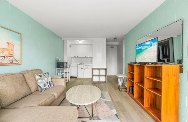 Photo - 445 Kaiolu St