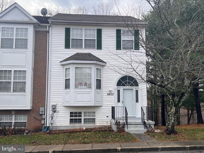 Photo - 8832 Briarcliff Ln Townhome