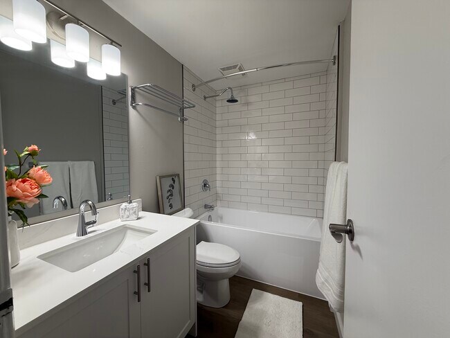 Photo - Oxford Place