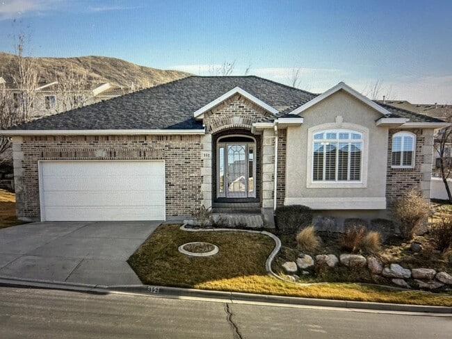 Building Photo - 352 Haven Crest Rd