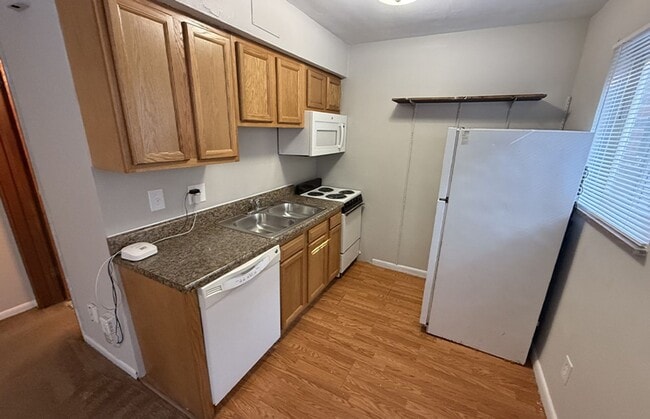 Building Photo - 362 Probasco St Unit 362-C