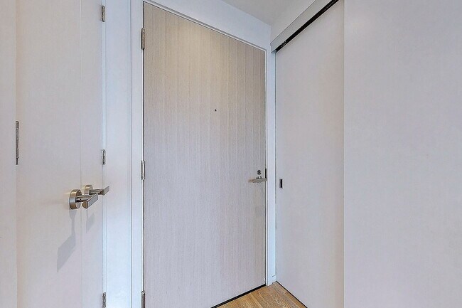 Photo - 5 Soudan Ave