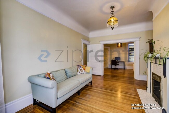 Photo - 643 Cole St