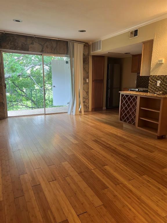 Photo - 2704 San Pedro St Unidad 12